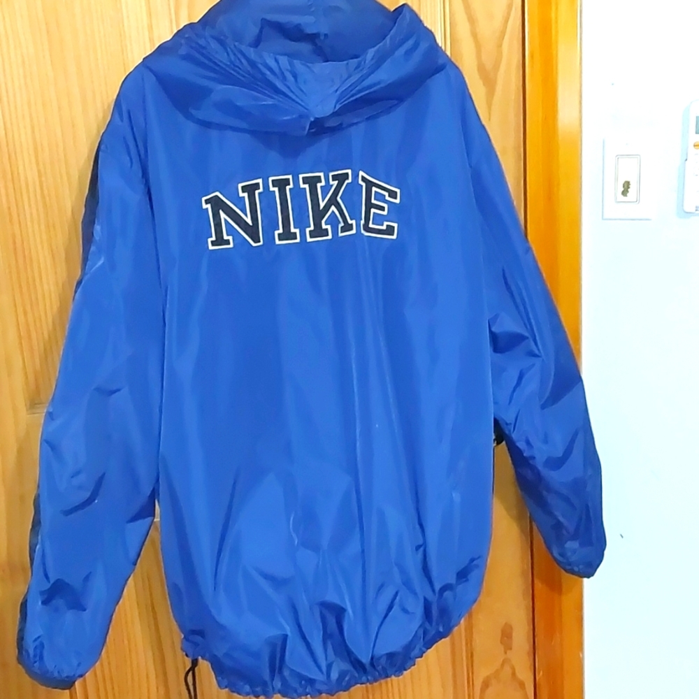Nike Jacket - Picture 4 of 5